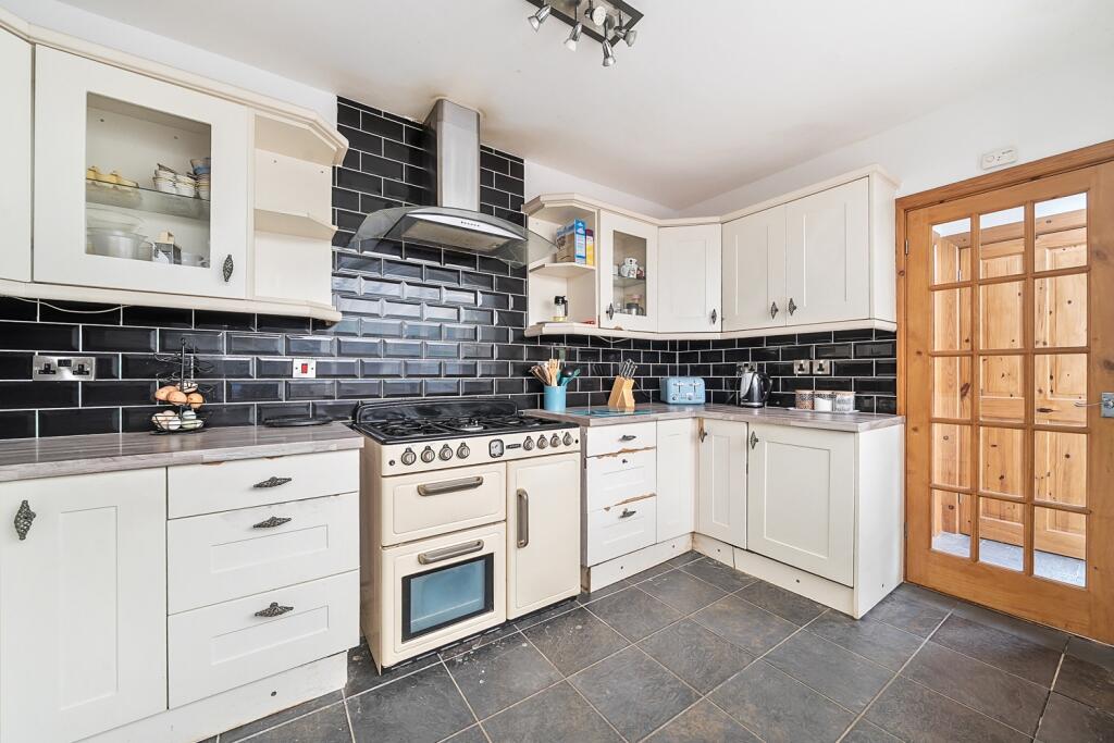 1309964-18-686258896b91e