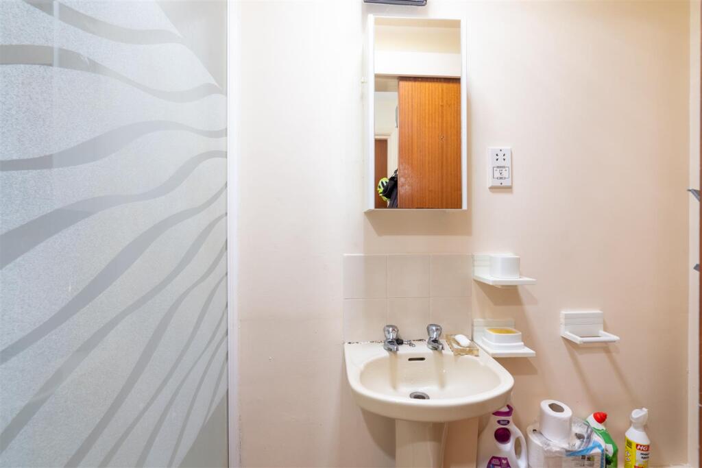 Flat 7-3.jpg