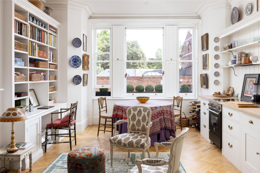 Reception/Kitchen