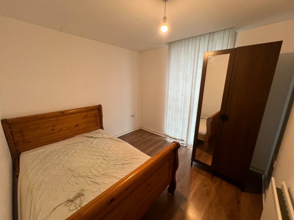 Bedroom 2.JPG
