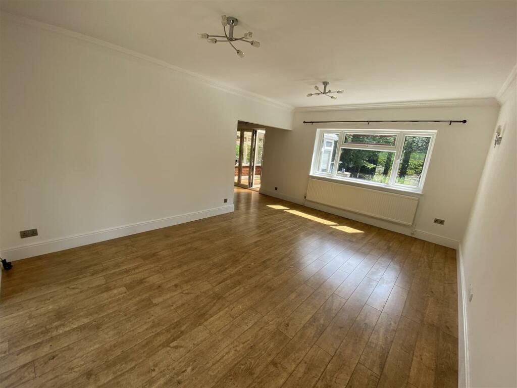Lounge:
