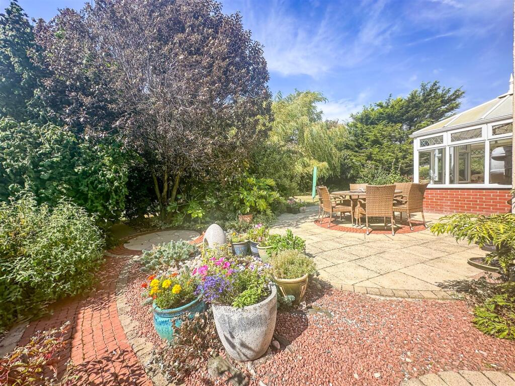 ALTERNATE VIEW OF GARDEN