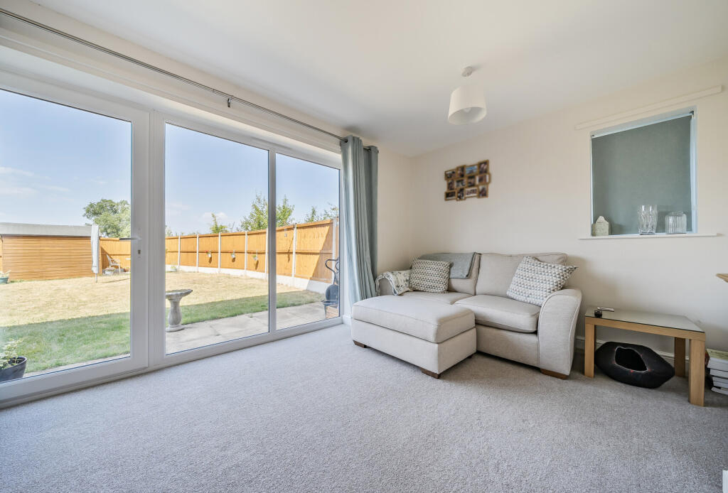 1330208-2-68839e3...