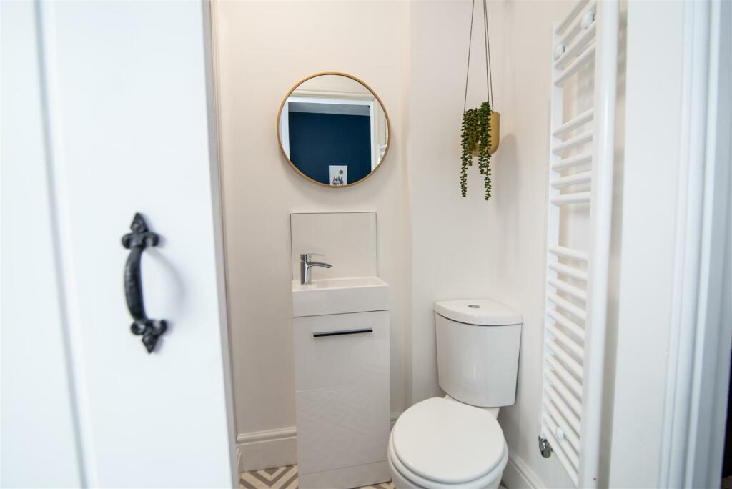 Room 3-16.jpg