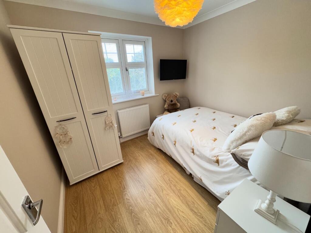 BEDROOM ( REAR)