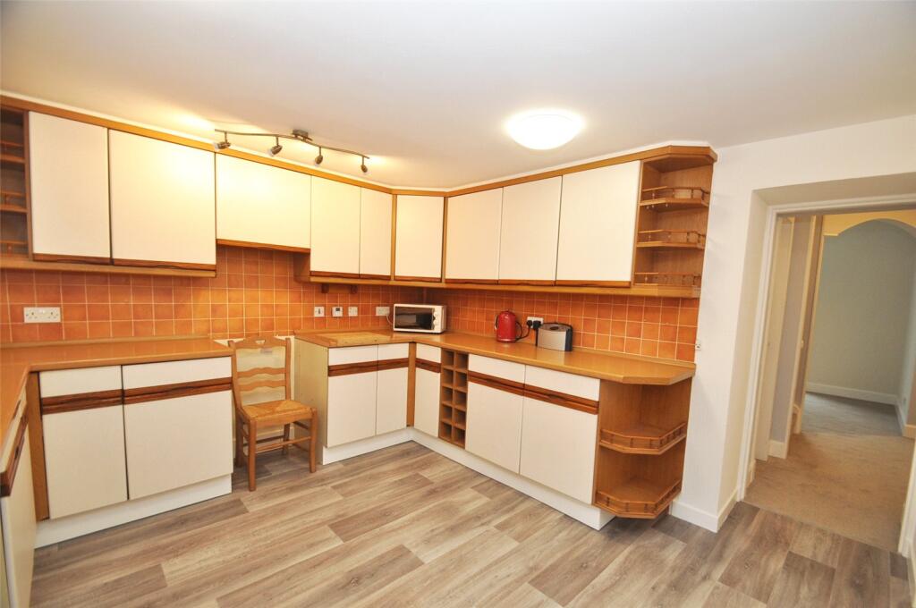 Kitchen (2)