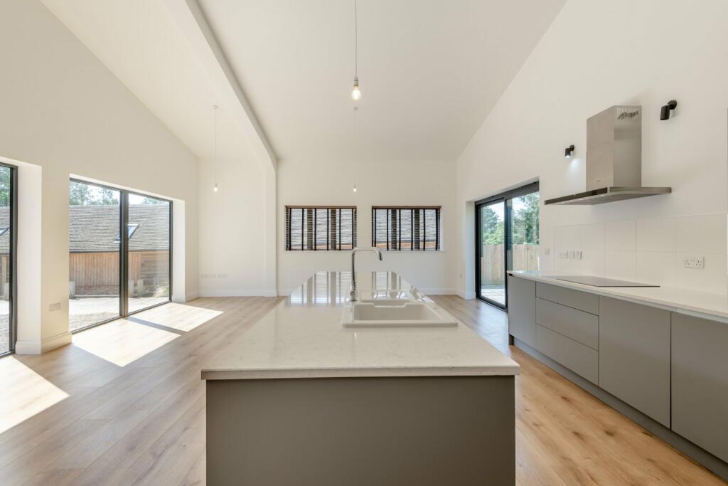 Kitchen/Dining Rm
