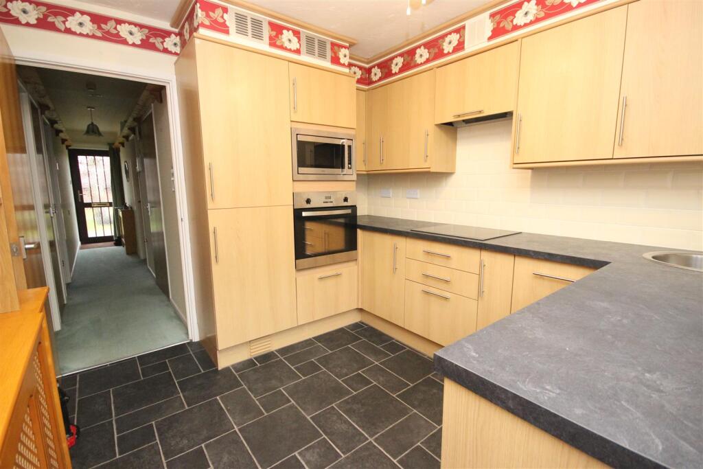 kitchen a.JPG