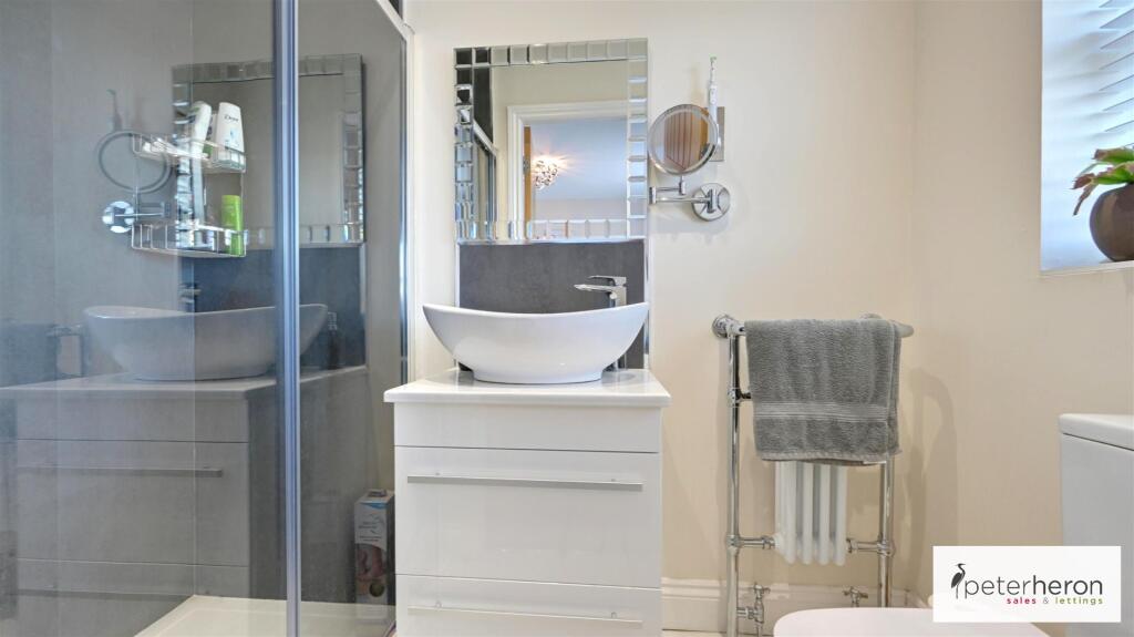 En-Suite Shower Room