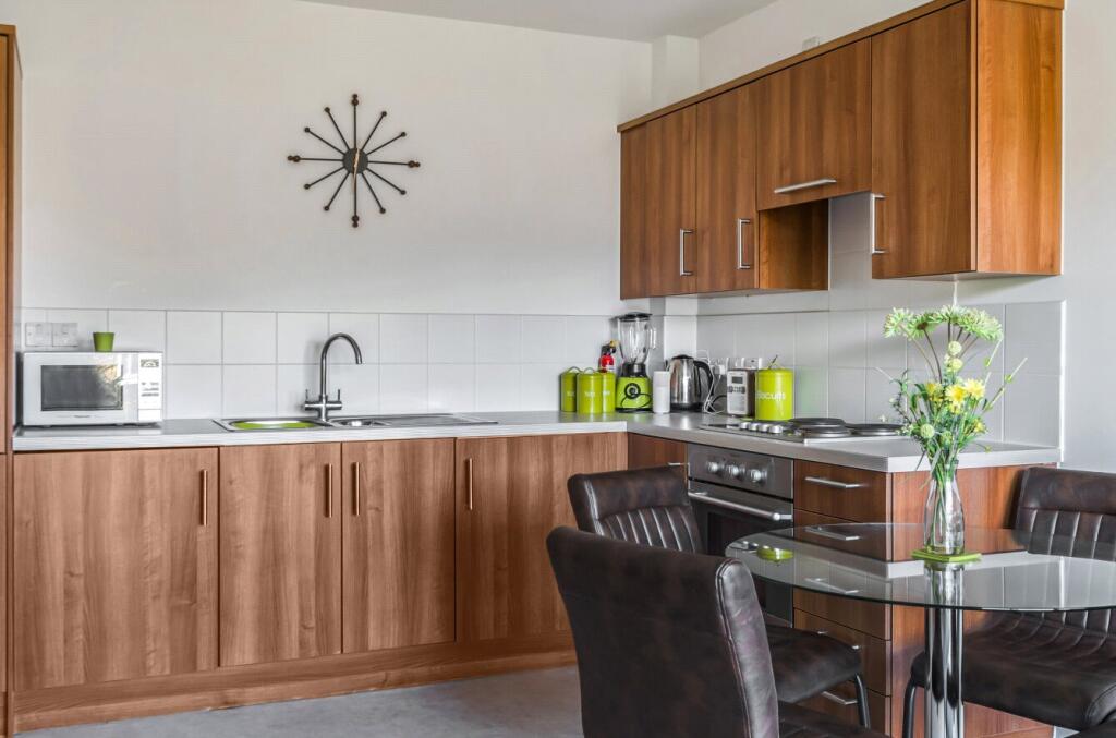 1383316-8-69299e7...