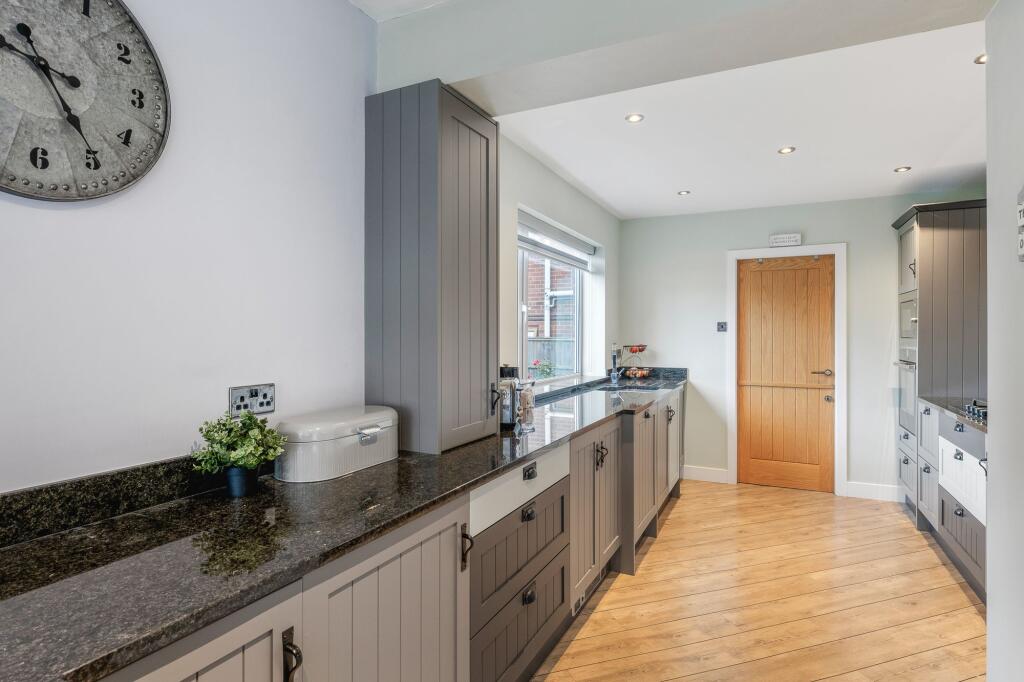 Chestnut Grove, Hawarden, CH5