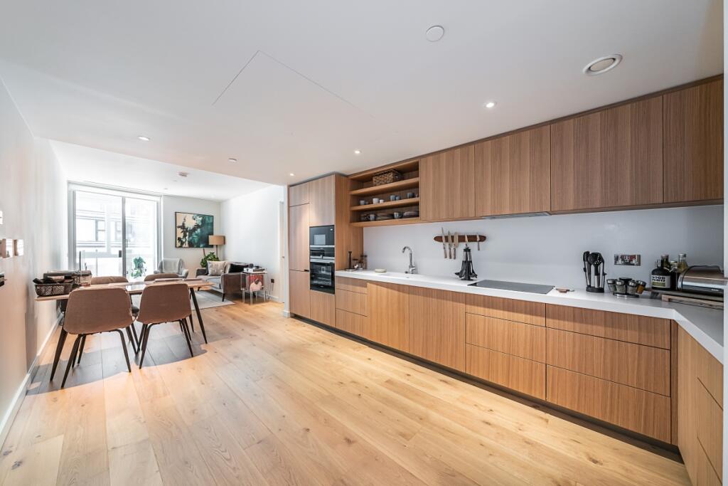 306-Wilshire-Hous...