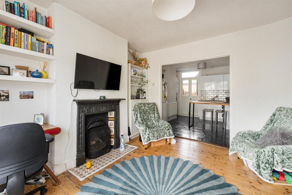 Brookscroft Road E17