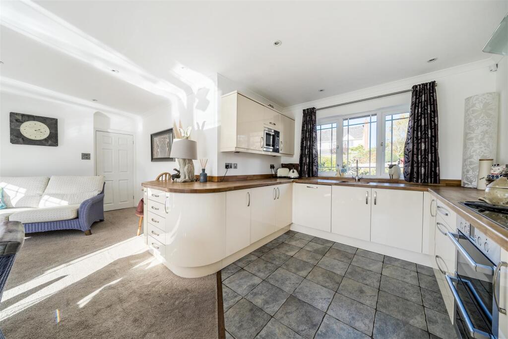 Kitchen/diner/family room