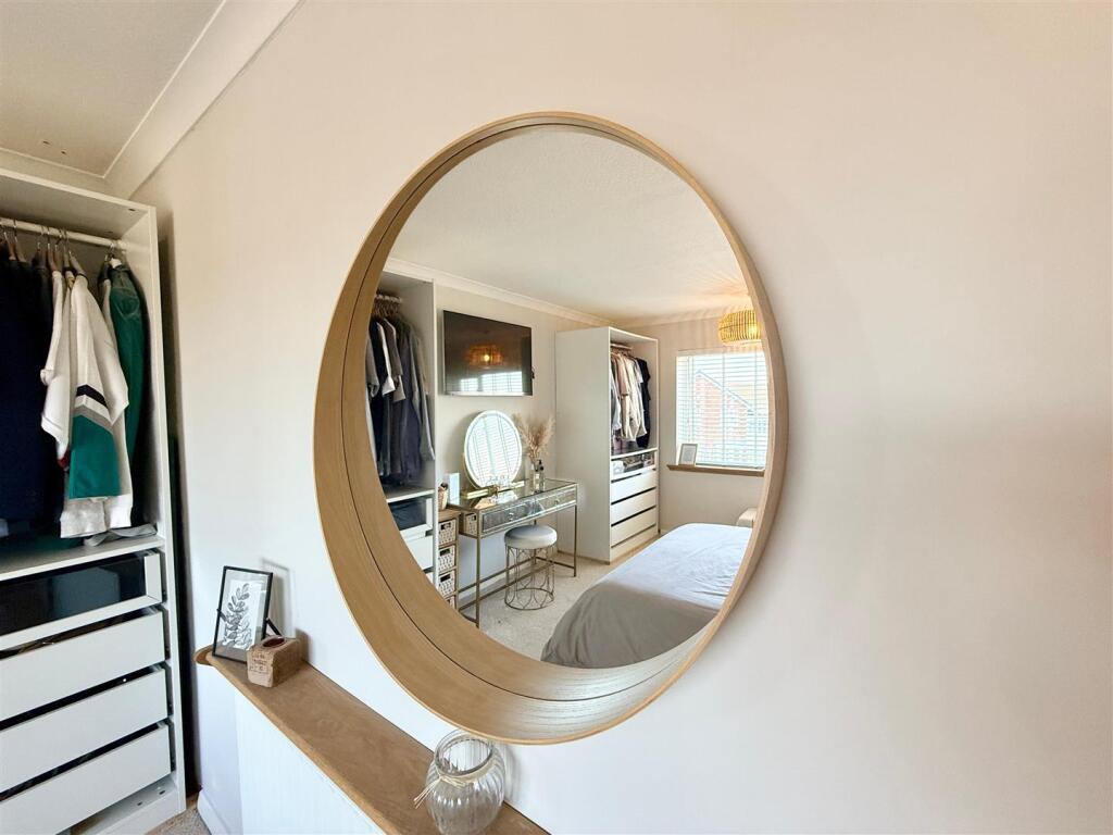 Bedroom 1 mirror (1).jpg