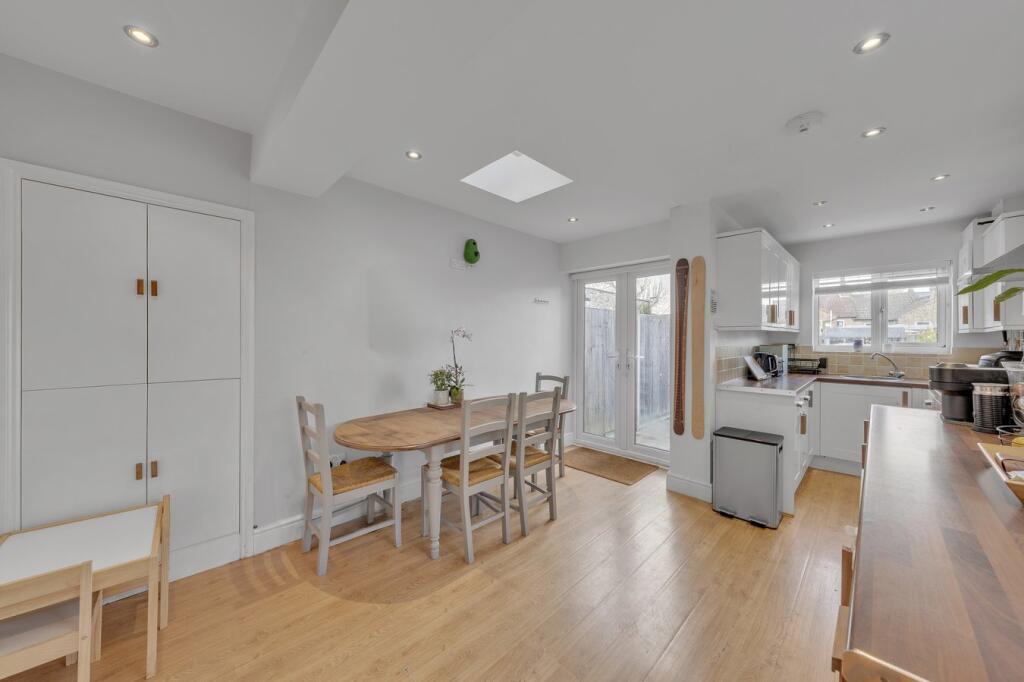 Kitchen/Breakfast Room 