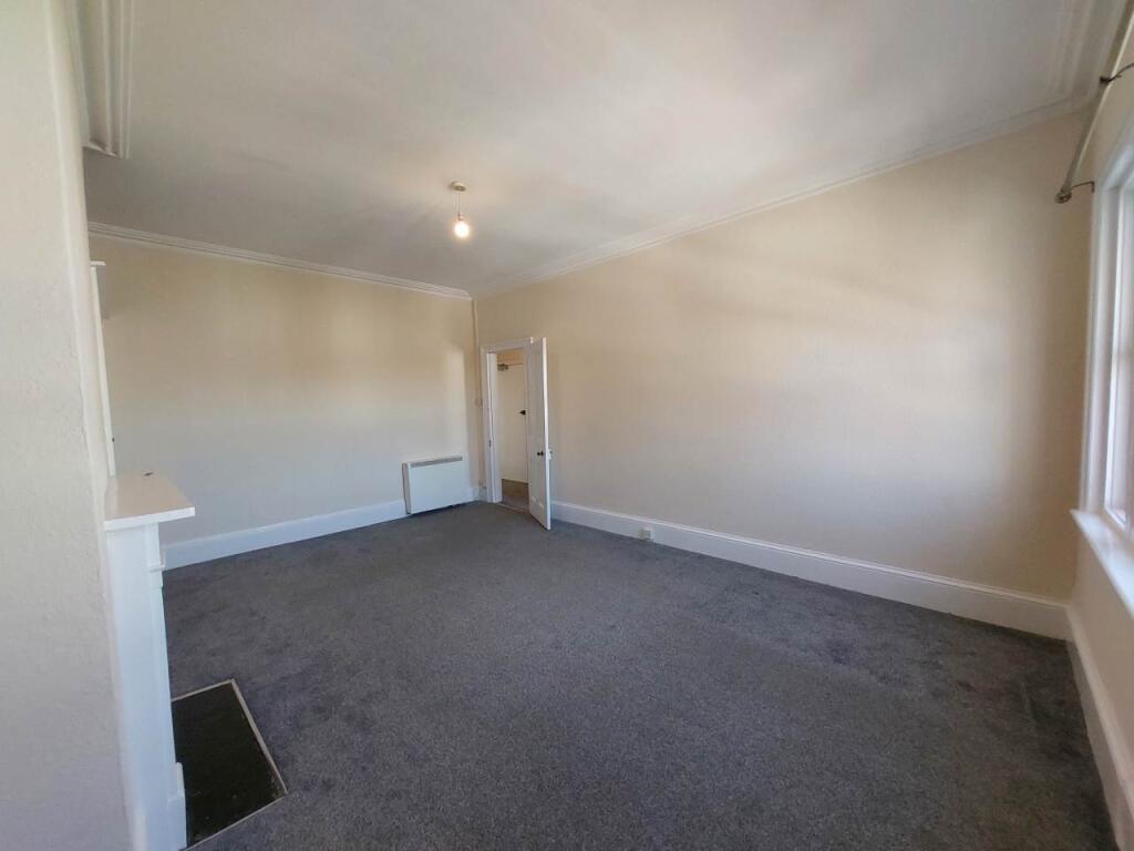 Front room3