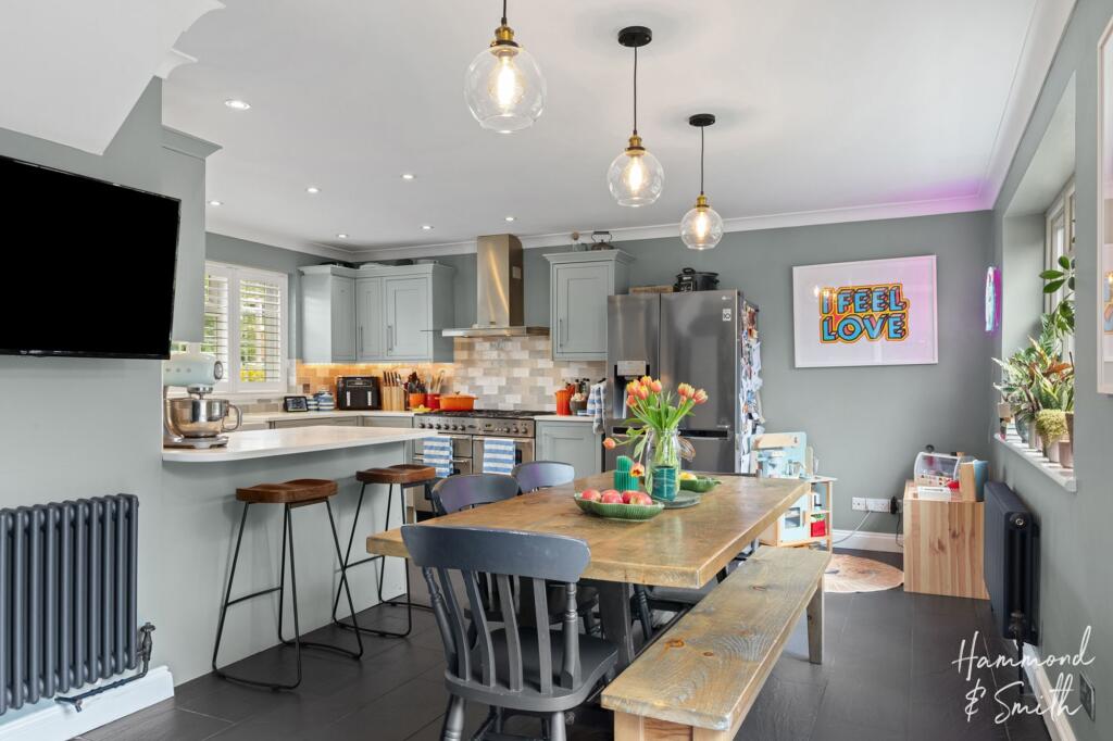 Kitchen / Dining Room