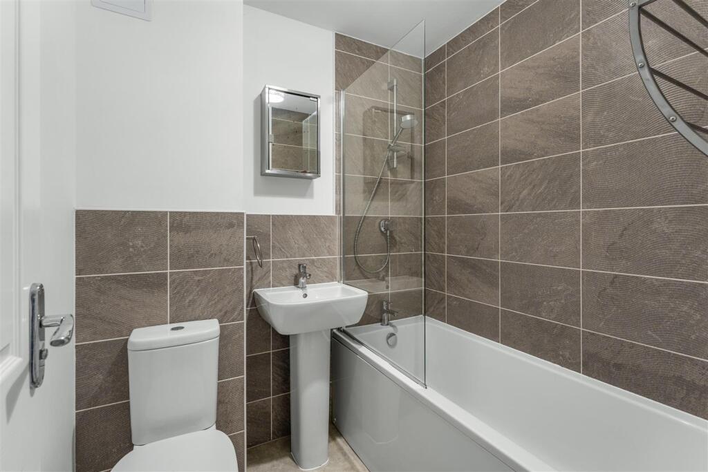 6 Hana Close, Adderbury-19.jpg
