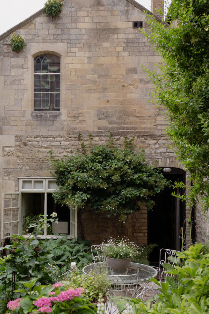 295530 -  Barn Hill, Stamford-64.jpg