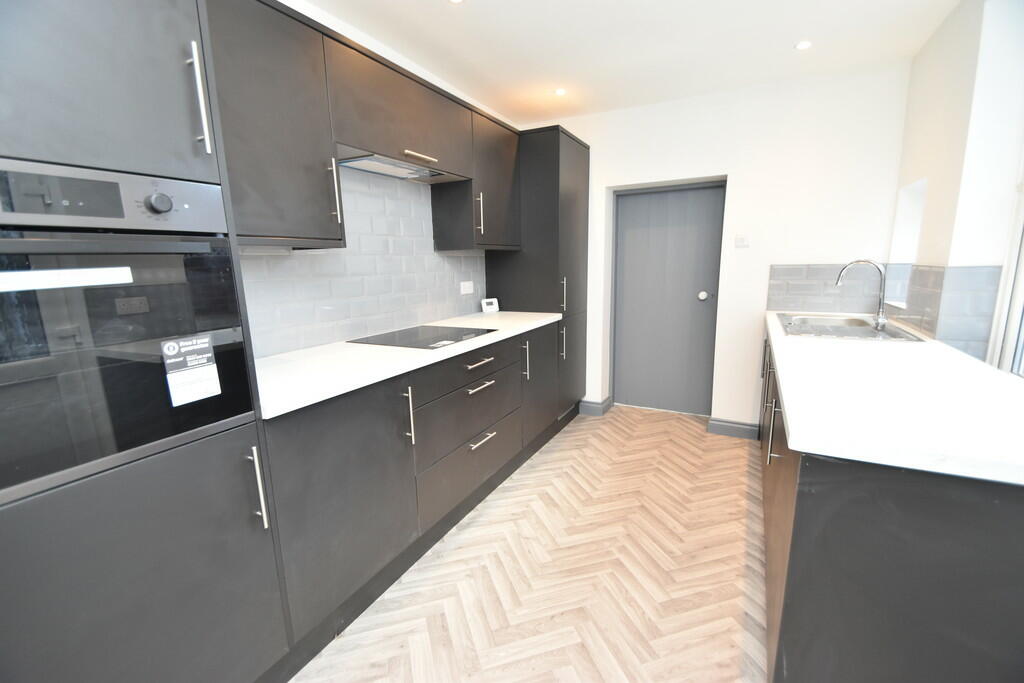 Kitchen 1