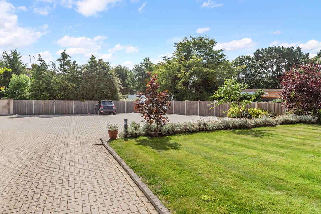 WOODCOTE, 6- (9)