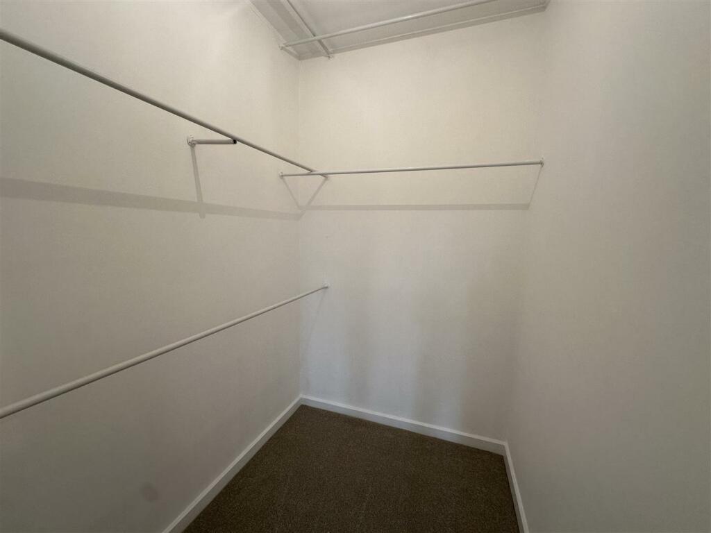 Walk in wardrobe