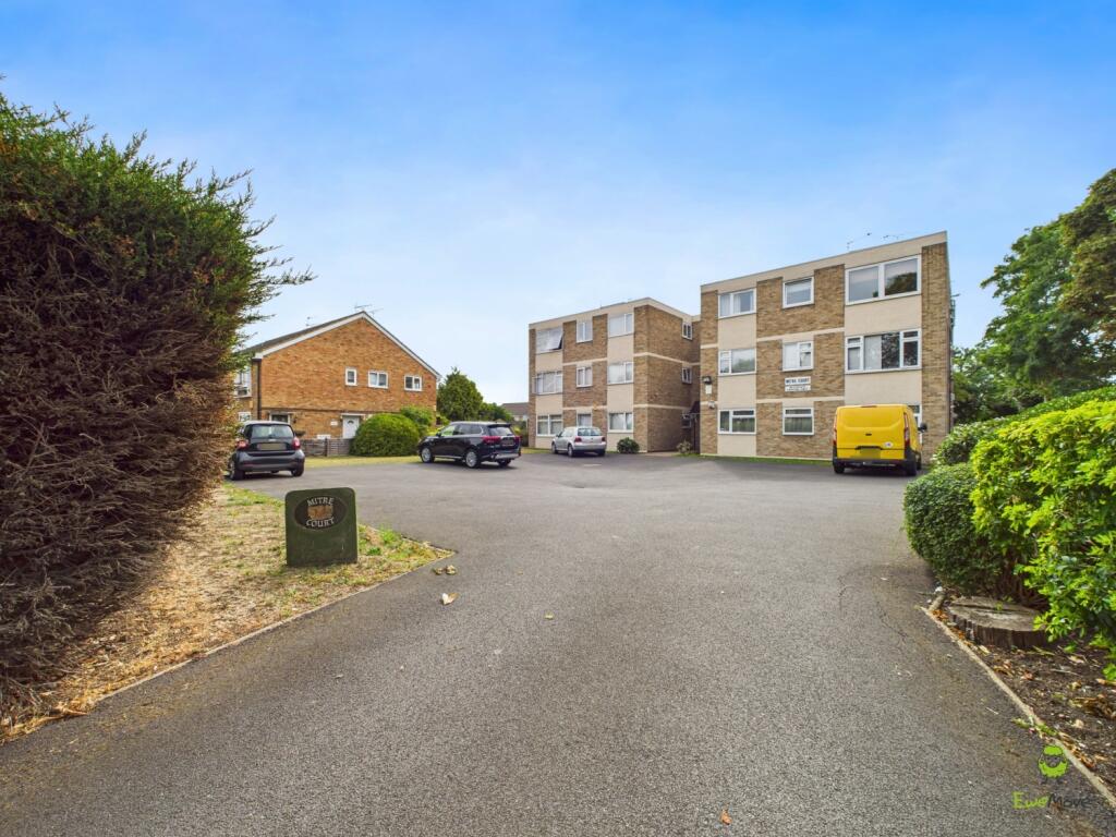 Presented by Kevin at EweMove Bexleyheath and Dart