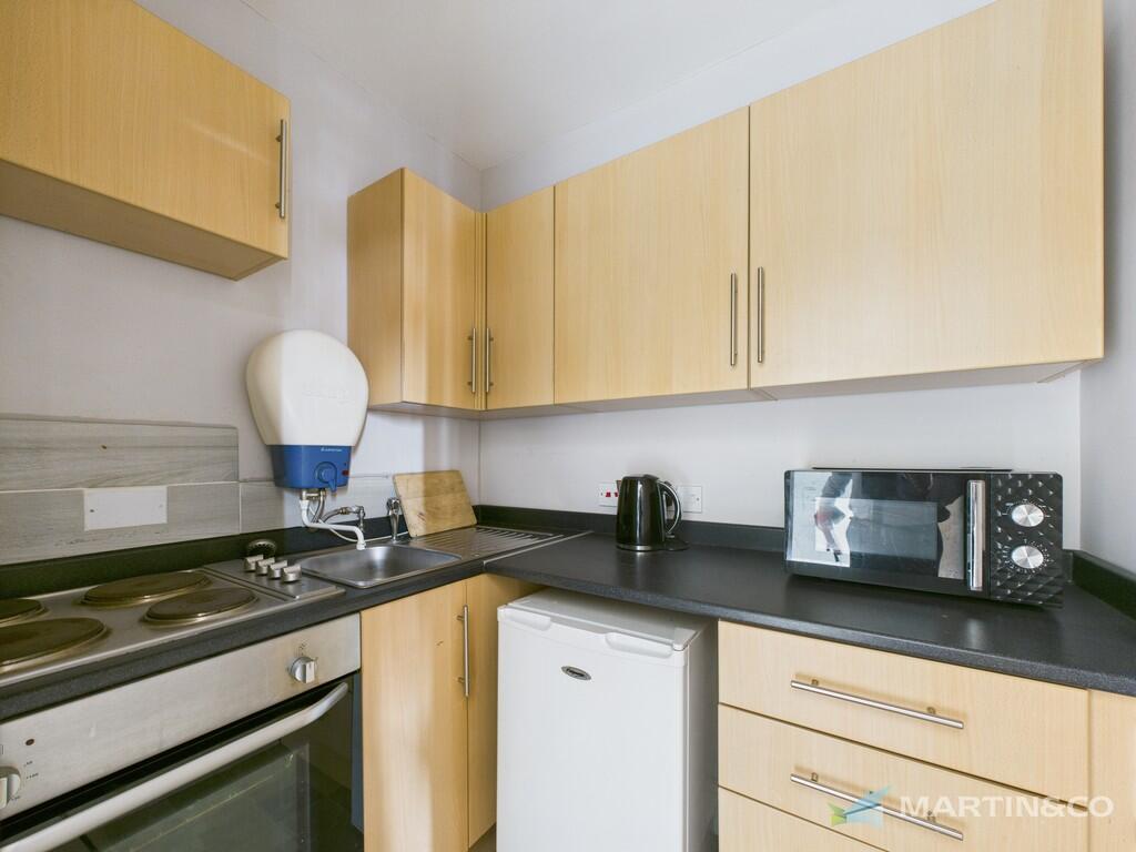 CAM02318G0-PR0508...