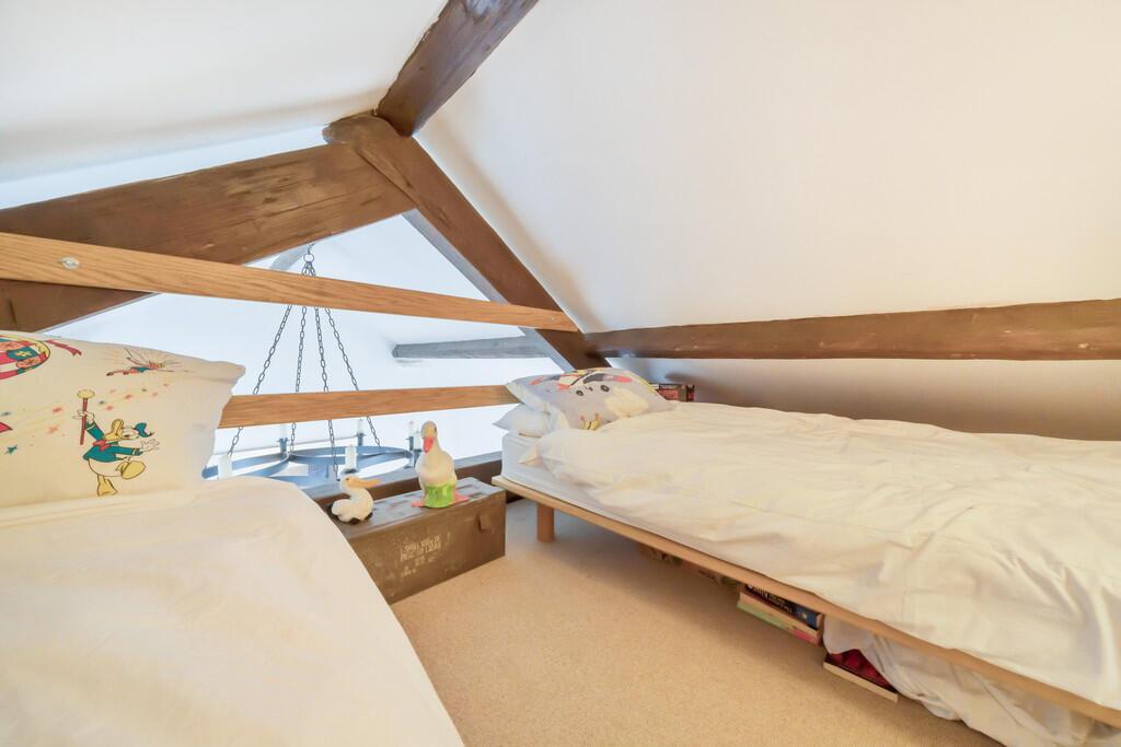 Mezzannine - in u...