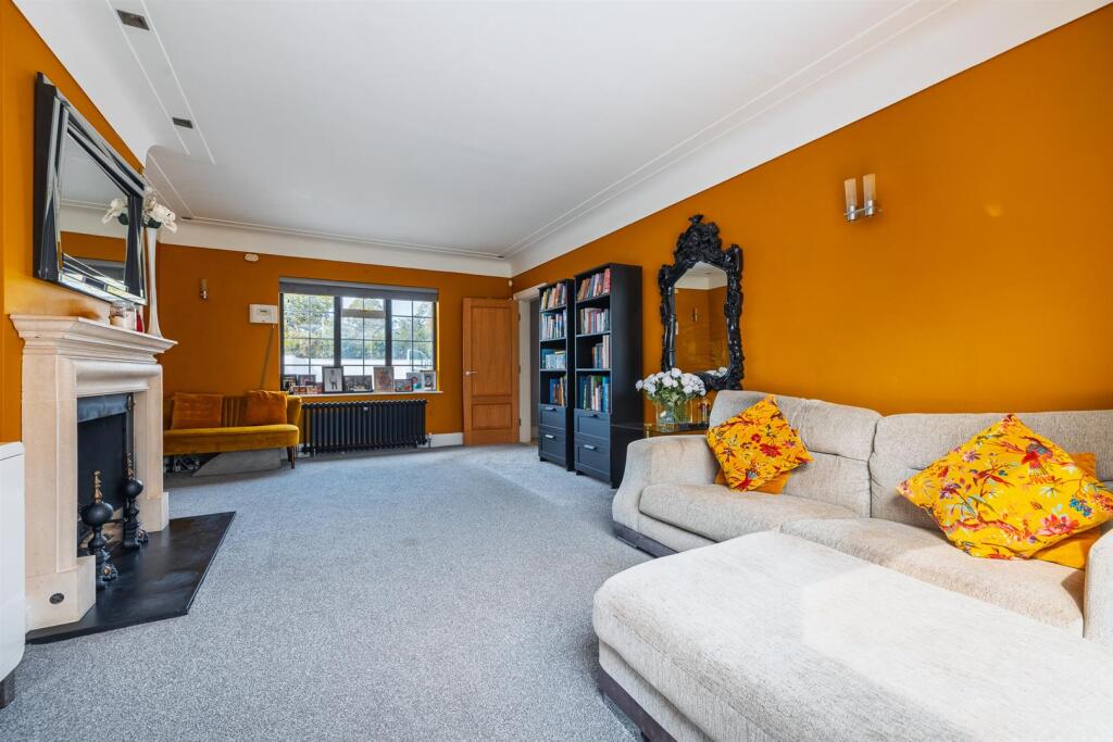 13 Chester Rd-11.jpg