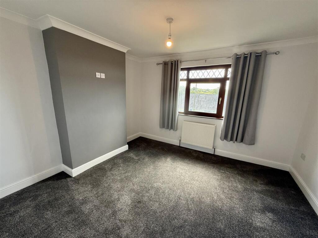 Front Double Bedroom