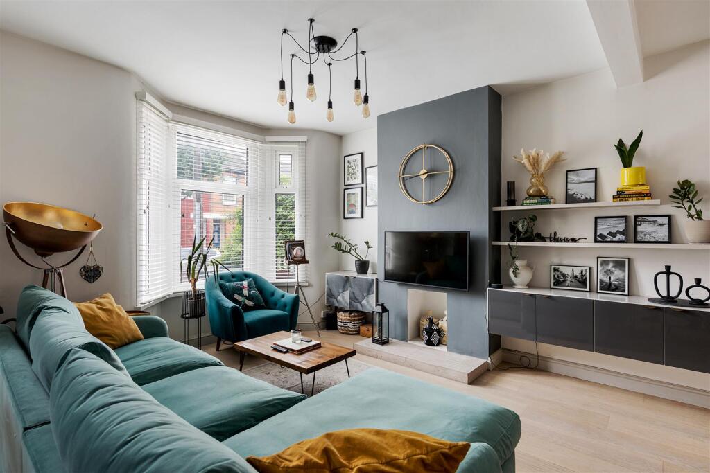 Luton Road, E17