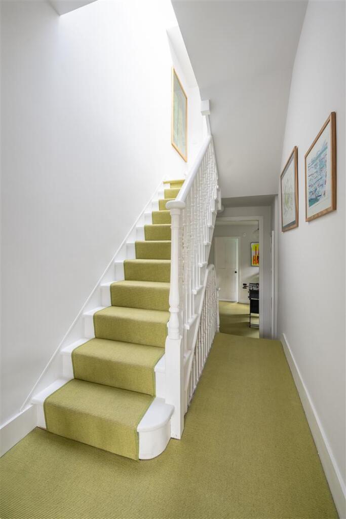 Upstairs-Hallway-1.jpg