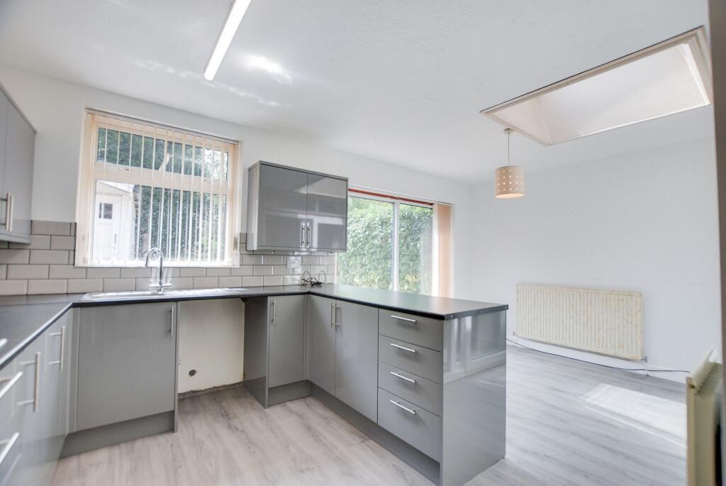 Extended L-Shaped Kitchen Diner