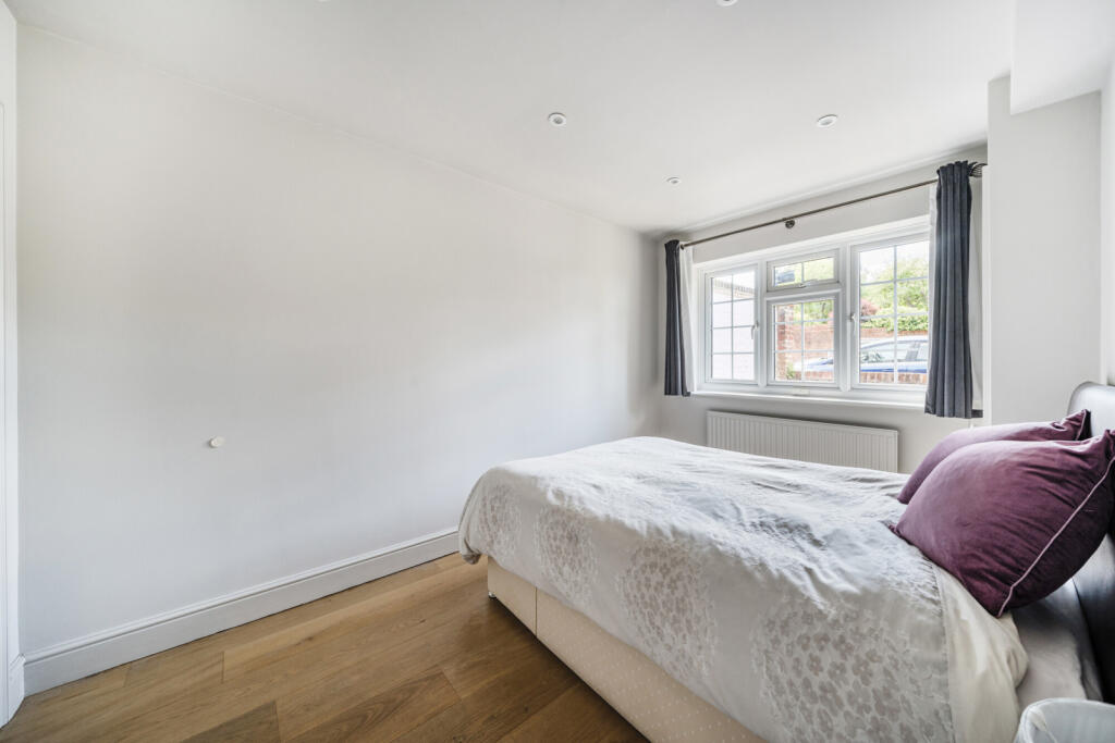 23-681b4190443cd-...