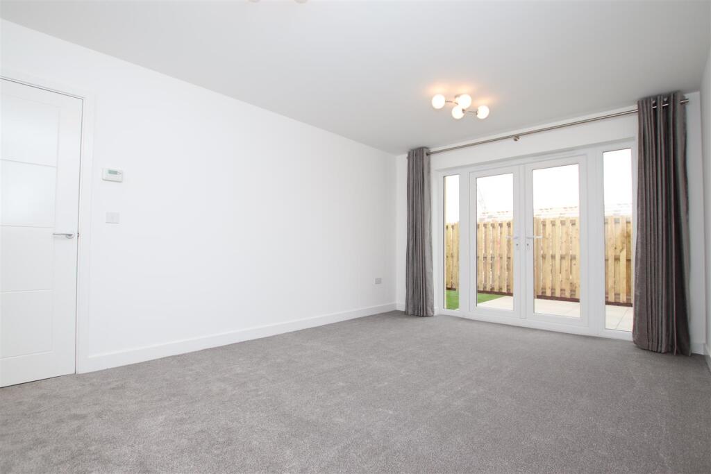 Living Room 1.JPG