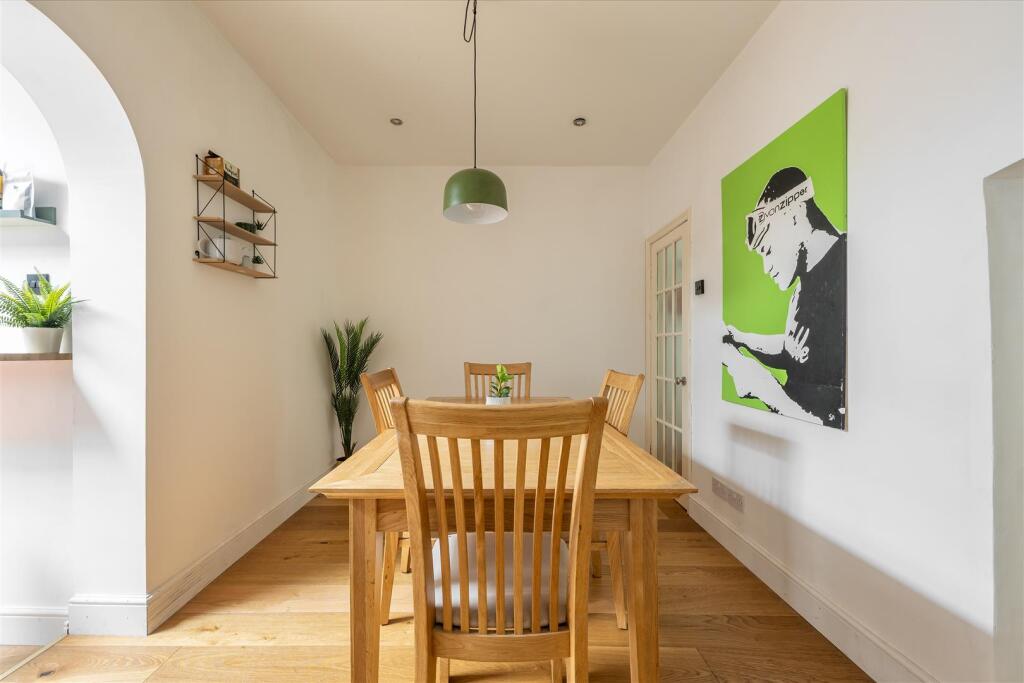 Trumpington Road, E7