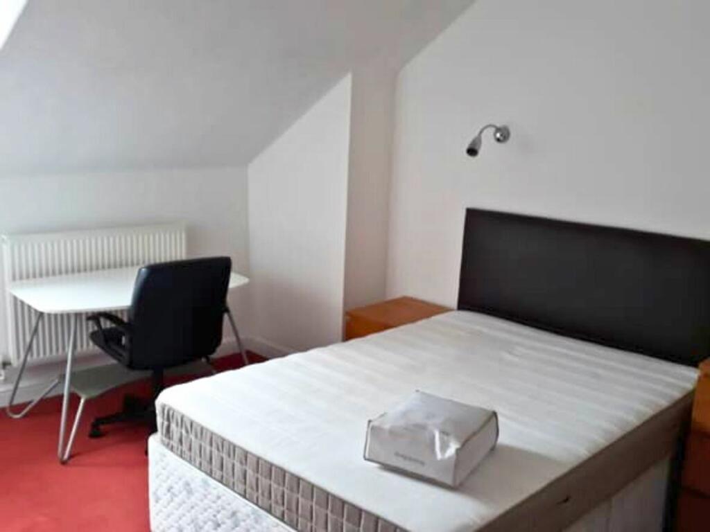 Bedrooms 1 - 6