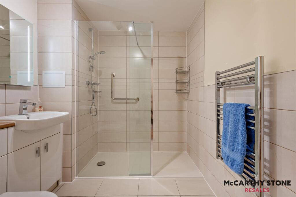 8587963-interior12-800.jpg