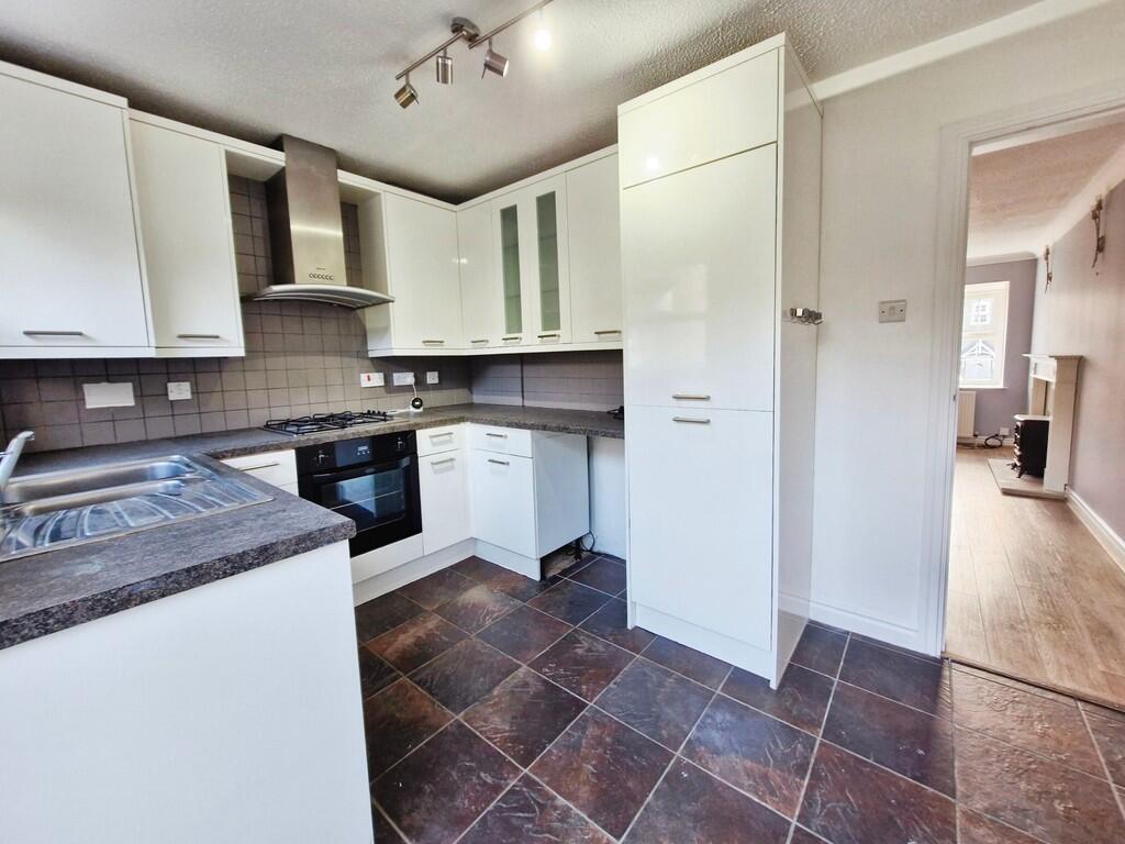 e308db38-10000339...