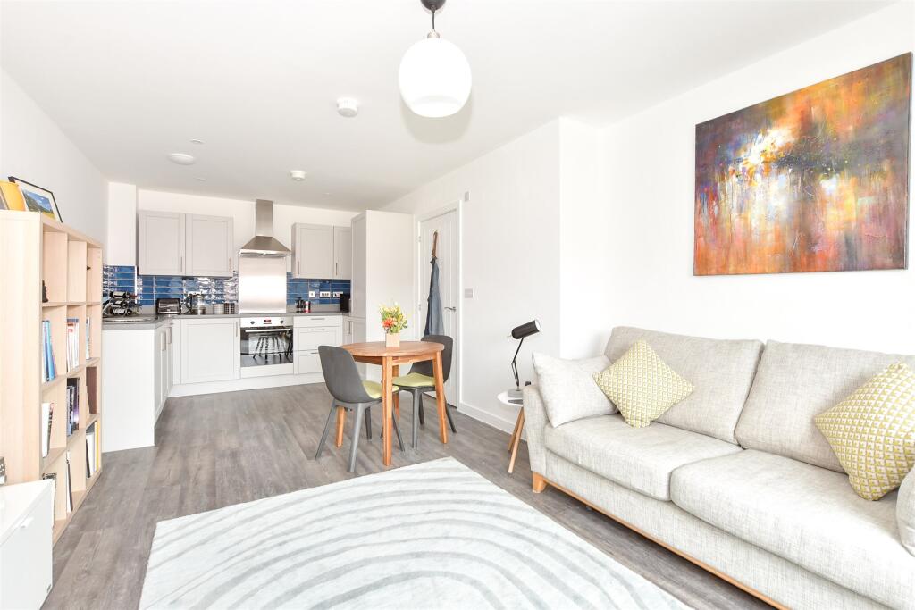 Kitchen/Lounge/ Diner