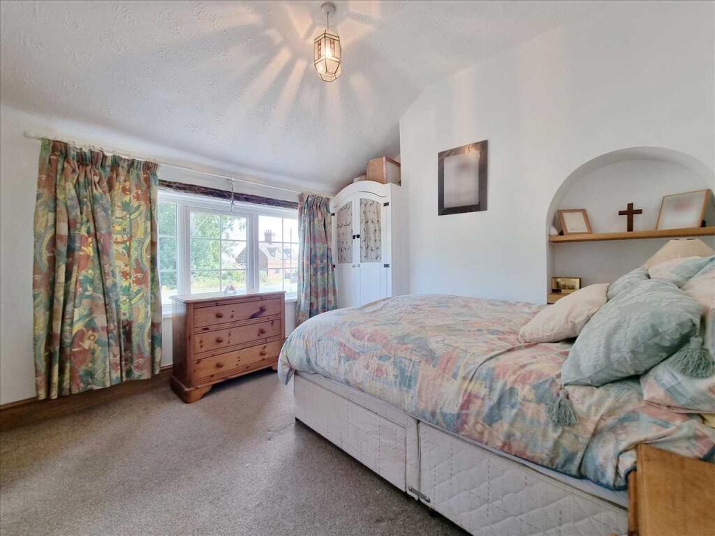 Bedroom 2: