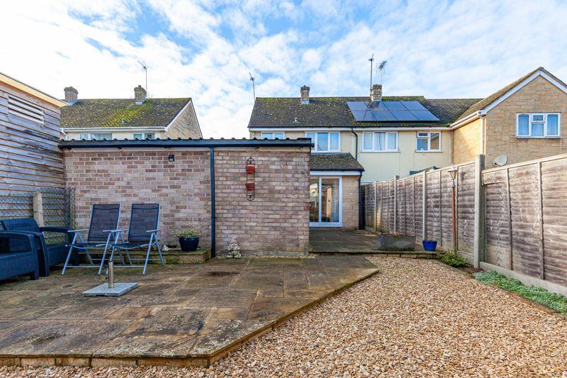 Rear elevation &amp; garaging