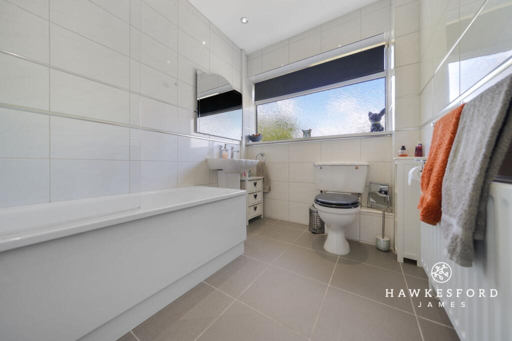 Nickleby Road, Gravesend - Bathroom