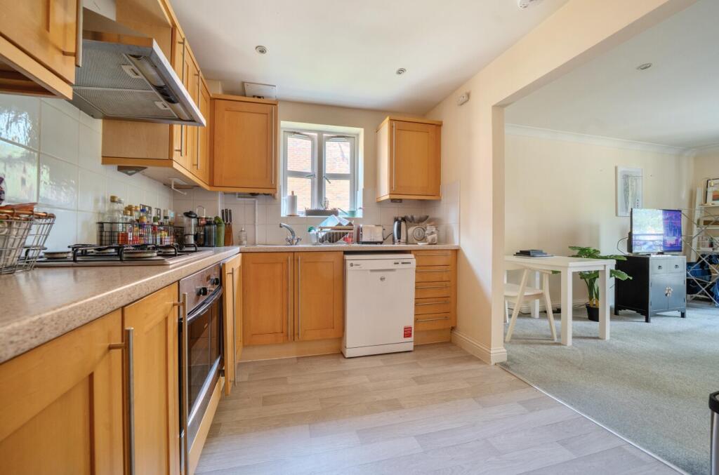 1340400-9-68a4945...