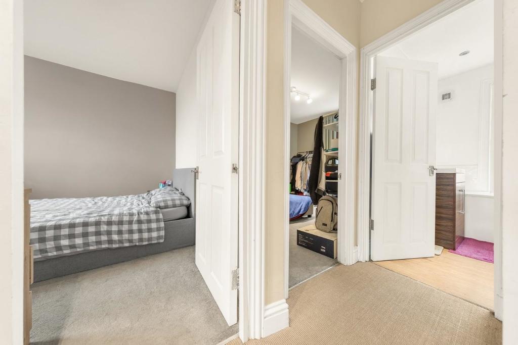 Hallway.jpg
