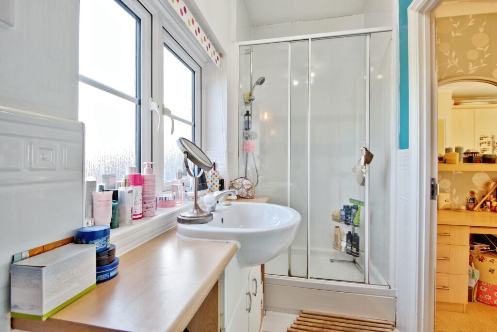 En-Suite - Bed 1