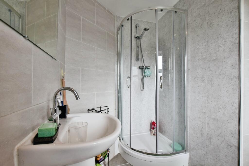 En-suite 1 