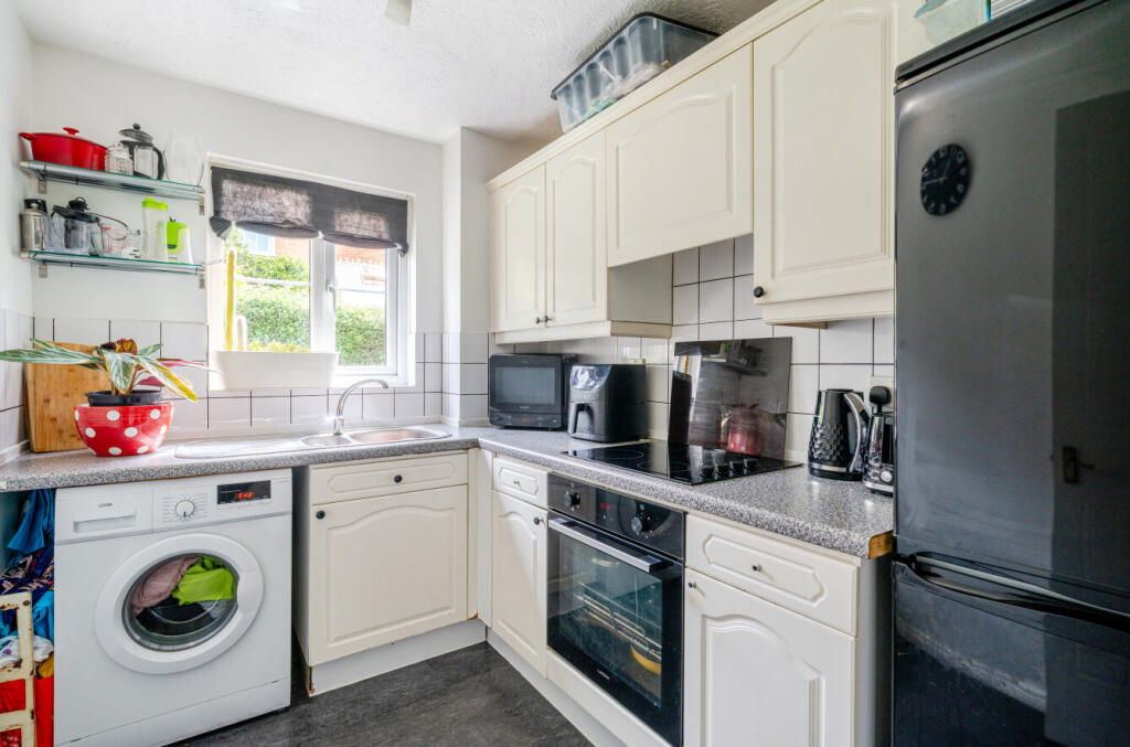 1298644-14-683838...